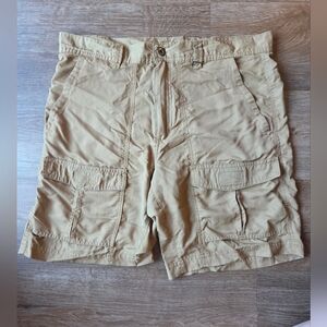 Canyon Guide shorts mens size 32 tan athletic material cargo shorts